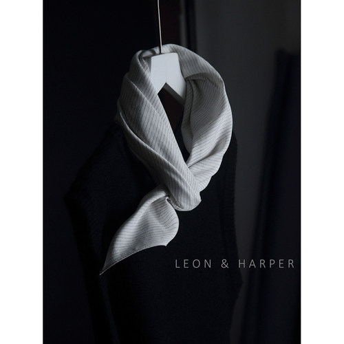 简约文艺小众高品质纯棉素雅白细条纹小方巾围巾领巾头巾女百搭