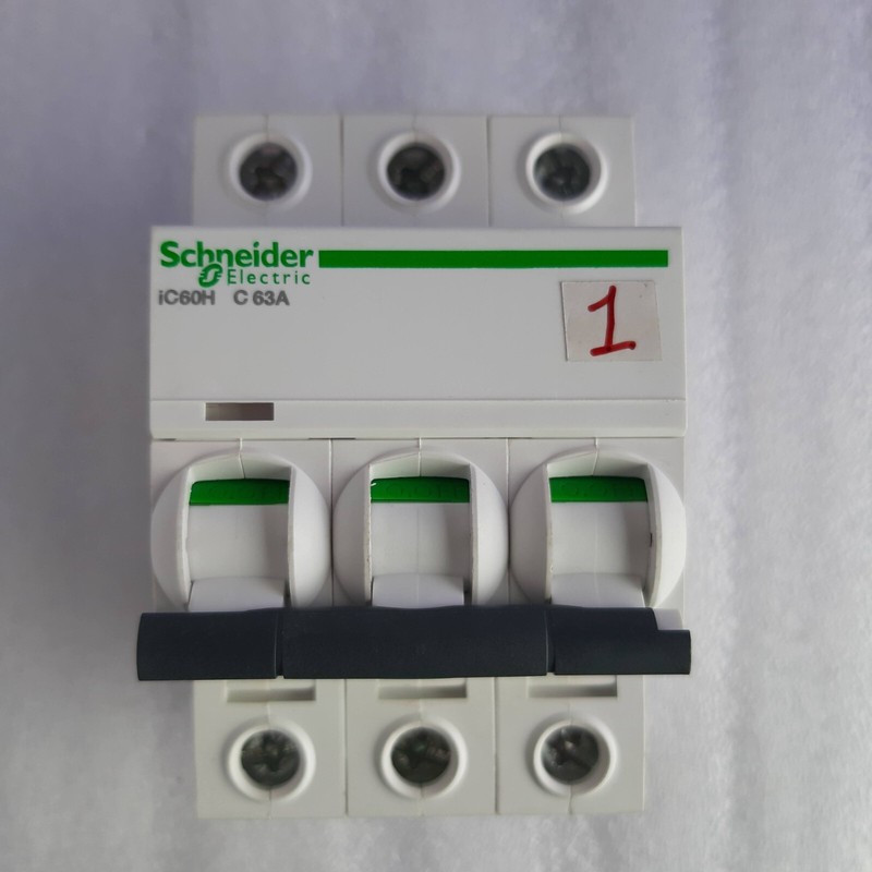 Schneider IC60H C 63A 微型断路器