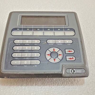 Panneau DOprateur MITSUBISHI BEIJER E1022 TYPE 06871