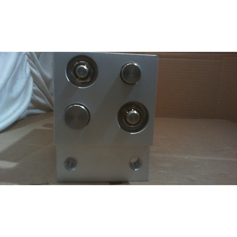 Pinza Neumática SMC MHL2-40TFD-X5 - Nueva