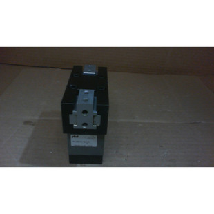 Pinza Neumática PHD ML300375-REV-A - Nueva Sin Caja