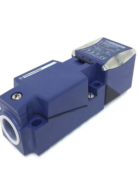 Inductive Proximity Sensor XS8C4A1PCP20 Telemecanique 905825
