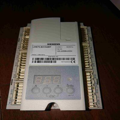LME73831燃烧器控制器    用过  几乎新的功能拍前询价