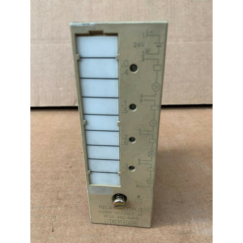 6ES54528MR11 - SIEMENS - 6ES5452-8MR11 / RELAY OUTPUT MODULE