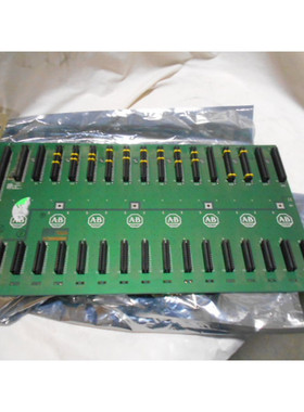 Allen Bradley 960152-01FT21 Chassis à 16 Emplacements - NEU