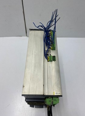 BECKHOFF AX2020 数字紧凑型伺服驱动器 S62000-520,3x 230-480V