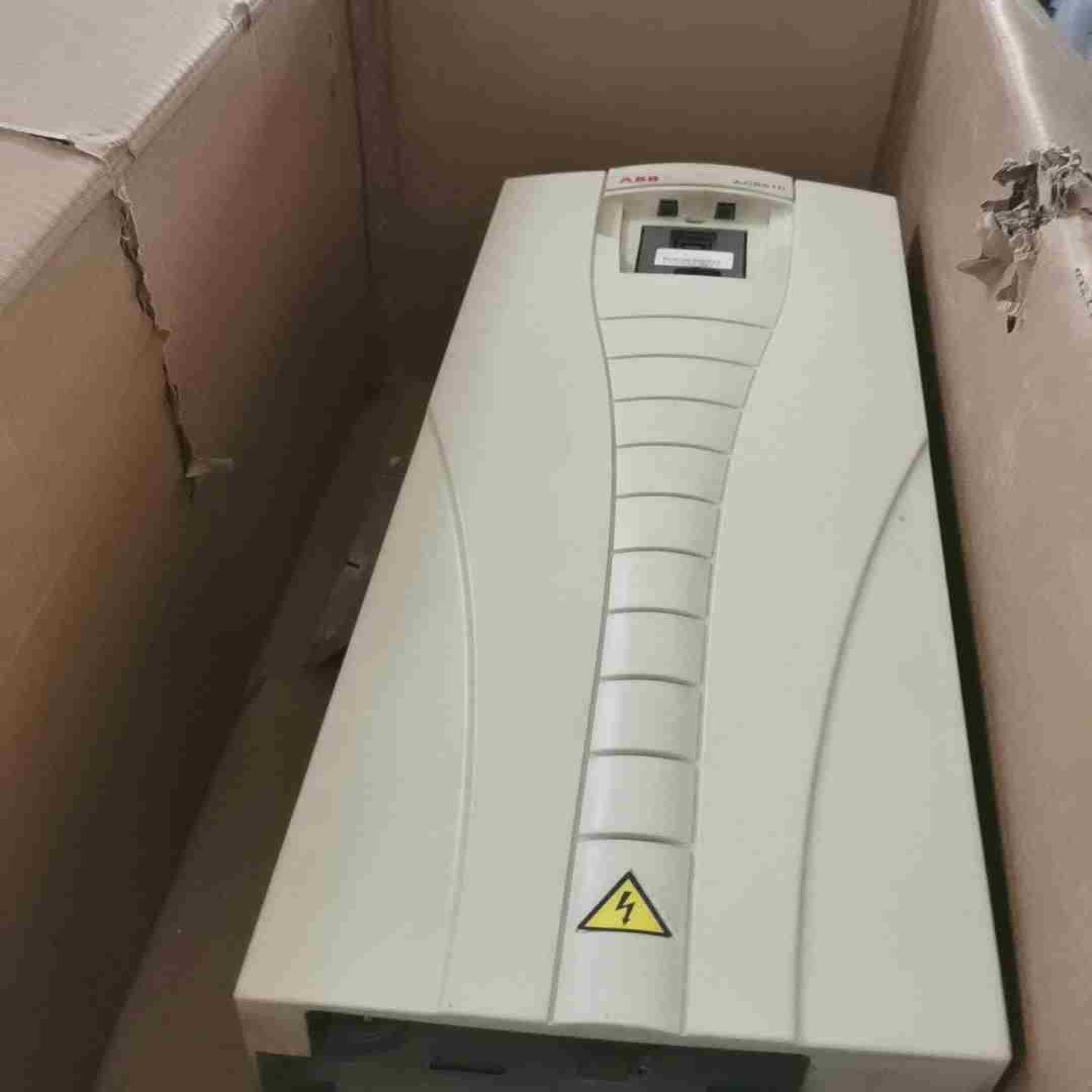 ABB变频器37kw电源驱动板SINT4430C主板ACS5拍前询价