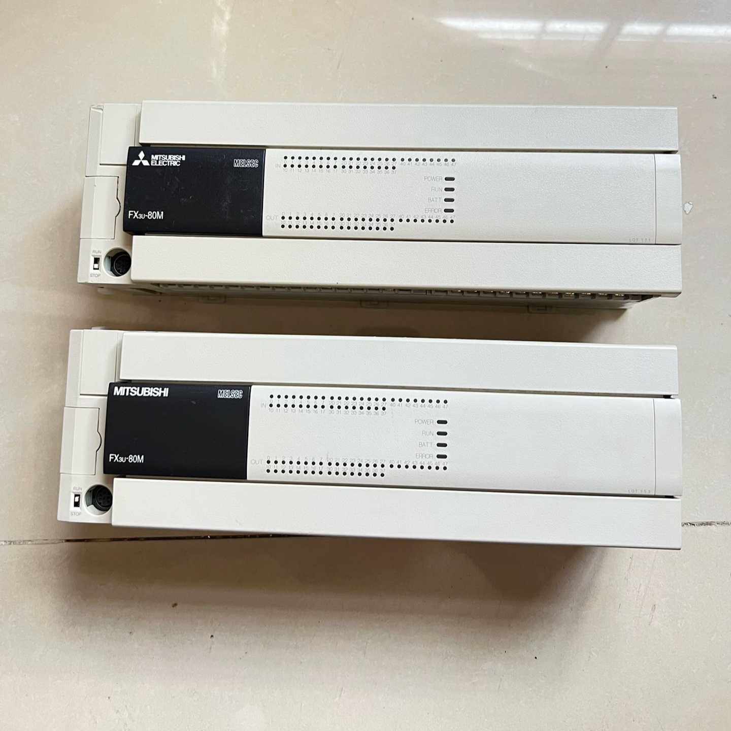 三菱PLC型号FX3U80MRESA原装正品拆机