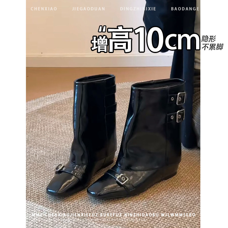 不累脚!内增高10cm方头皮带扣裤管靴2026年冬季宽筒靴子短筒靴女