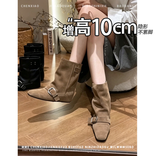 不累脚！内增高10cm方头西部靴女2026冬季复古风皮带扣时装短筒靴