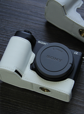 适用索尼ZVE10ii二相机套A6700底座皮革A7C2皮套A6400a6100/zv1m2