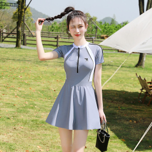 运动泳衣女速干连体裙式平角学生保守短袖泳装长袖加大码温泉显瘦