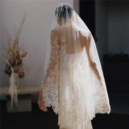 新娘新款高级感长款蕾丝贴花头纱头饰森系样片高级感配饰