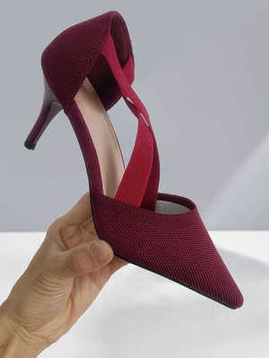 粗跟沙特原单松紧带包头后空凉鞋