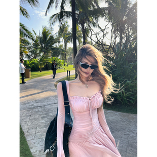 Xinlei Lin 乌木玫瑰 不对称分割褶皱显瘦拼接网纱长袖连衣裙