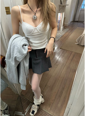 Xinlei Lin  本期必囤！三色经典细节拼接小吊带背心上衣女春夏