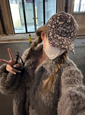 Xinlei Lin  暖酷捕手 烟灰色长款保暖毛毛皮草女秋冬外套