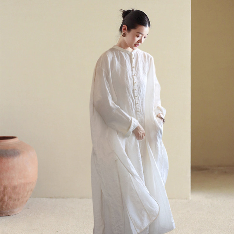知笔墨2026春新款东方白苎麻轻盈亲肤连衣裙 宽松禅意中式长白袍
