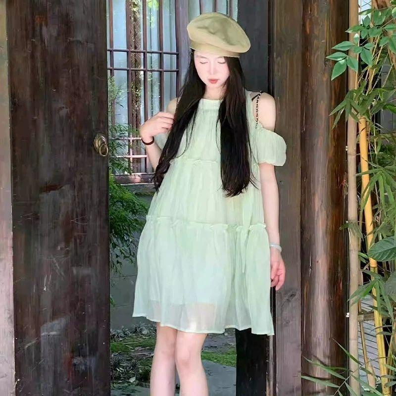 2025新款小个子露肩挂脖吊带绿色连衣裙子女夏季法式初恋仙女短裙