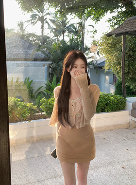 萌萌Ja 温柔法则~四色微透蕾丝拼接提花针织上衣女温柔风开衫吊带