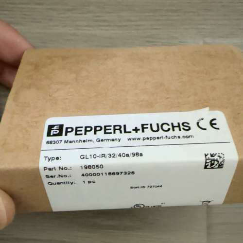 GL10-IR3240a98a倍加福槽型光电开关，议价