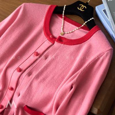 玫瑰色甜美圆领羊毛针织开衫