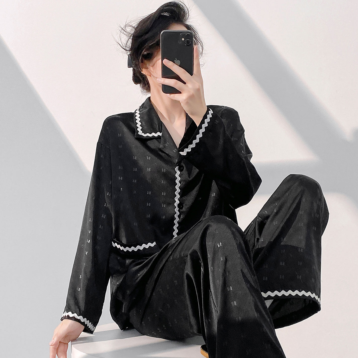 法式睡衣新款翻领春季冰丝高级感长袖长裤家居服两件套装可外穿女,女士内衣/男士内衣/家居服,睡衣/家居服套装,淘宝优惠券,粉丝福利购,淘宝优惠卷