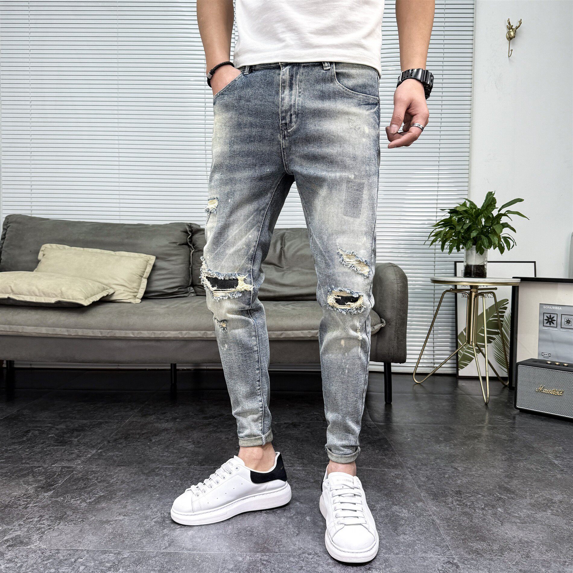 破洞牛仔裤男2026春季新款磨白潮流秀修身百搭弹力水洗小脚长裤子