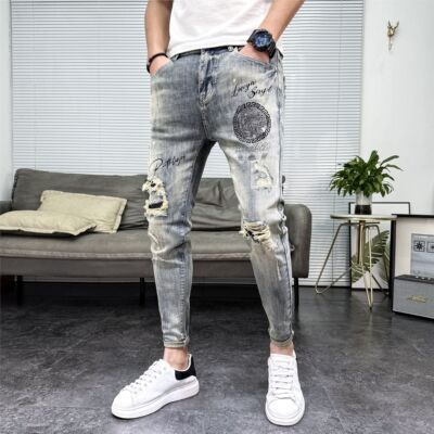 2026春烫钻破洞小脚牛仔裤男
