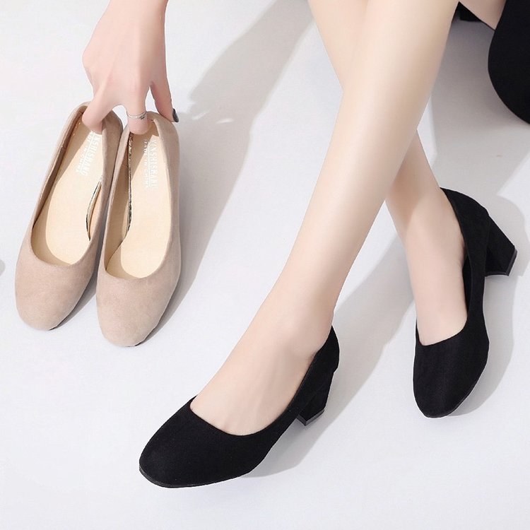 高跟鞋女中跟3-5cm方头绒面工作职业单鞋大码黑色上班粗跟正装ol