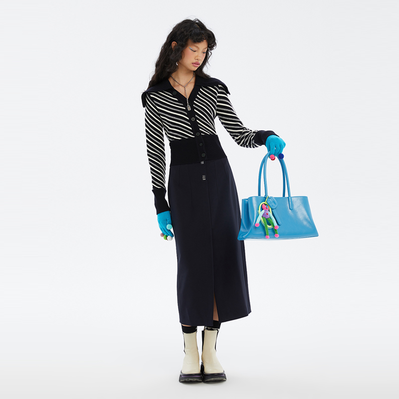 NMORE设计师品牌 斜向视错立体条纹大翻领针织衫