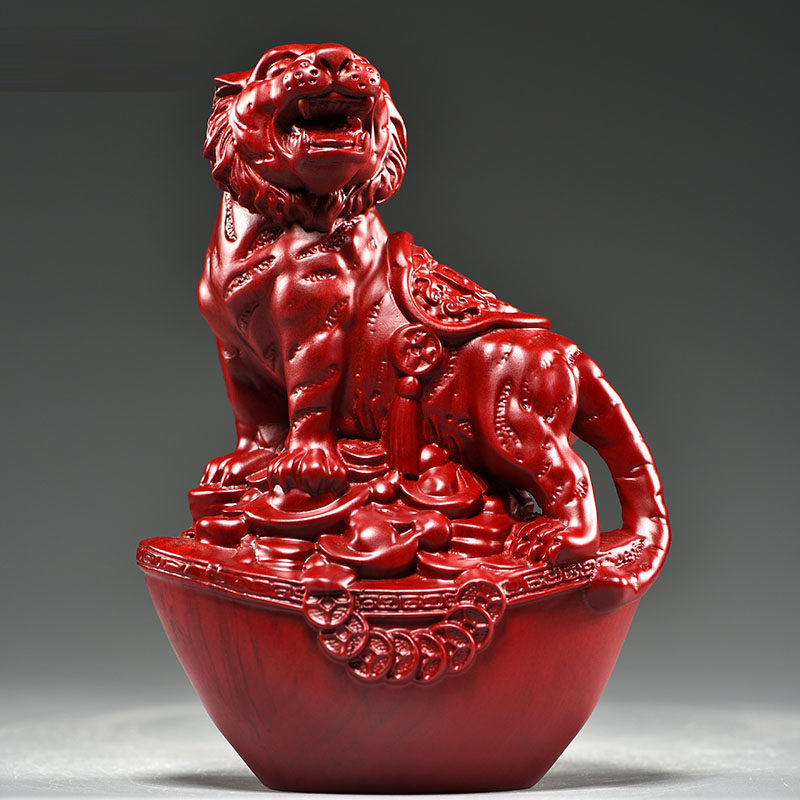 红花梨木雕老虎摆件家居客厅摆设生肖虎实木送礼办公室桌面装饰品