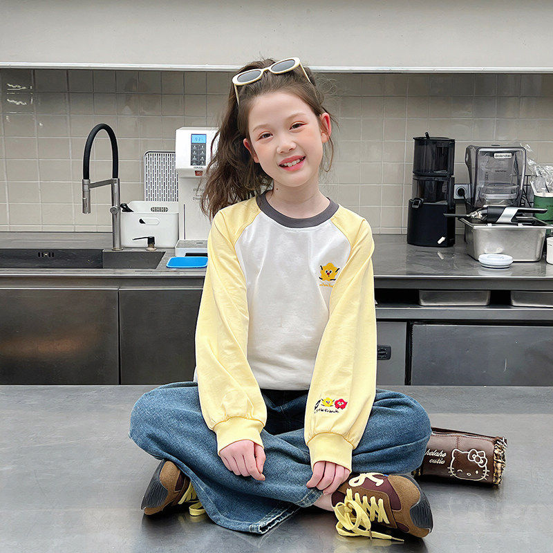 女童撞色长袖白t恤儿童洋气宽松上衣大童内搭打底2026春秋装新款