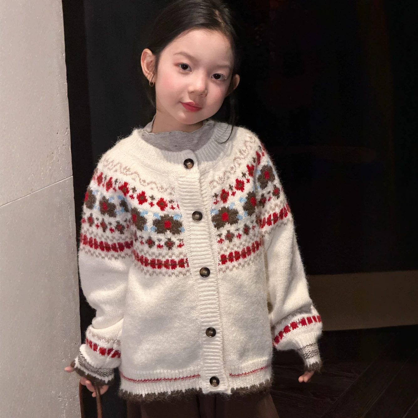 半柚童毛衣2026秋季女童韩版花朵毛线外套儿童宽松针织费尔岛毛衣