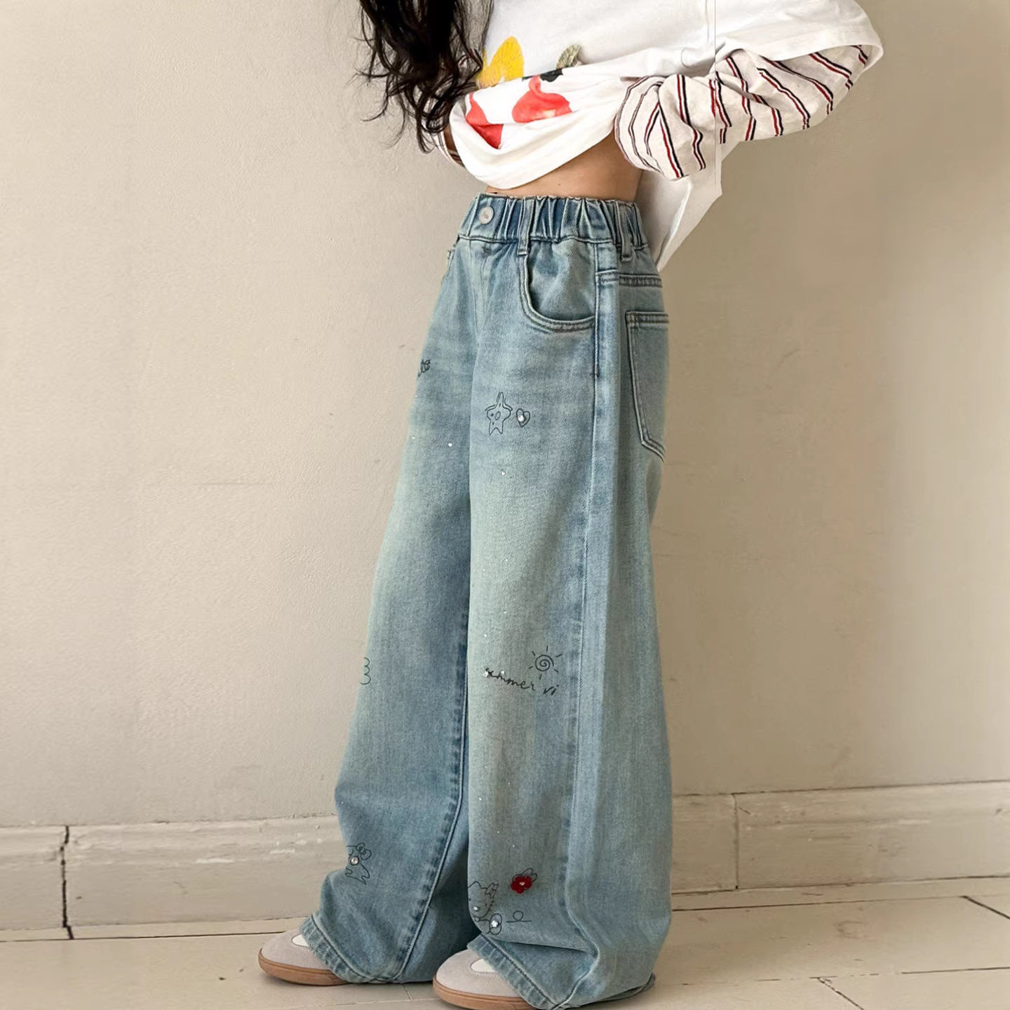 小红鱼女童裤子春秋款2026亲子儿童宽松直筒裤春秋烫钻阔腿牛仔裤