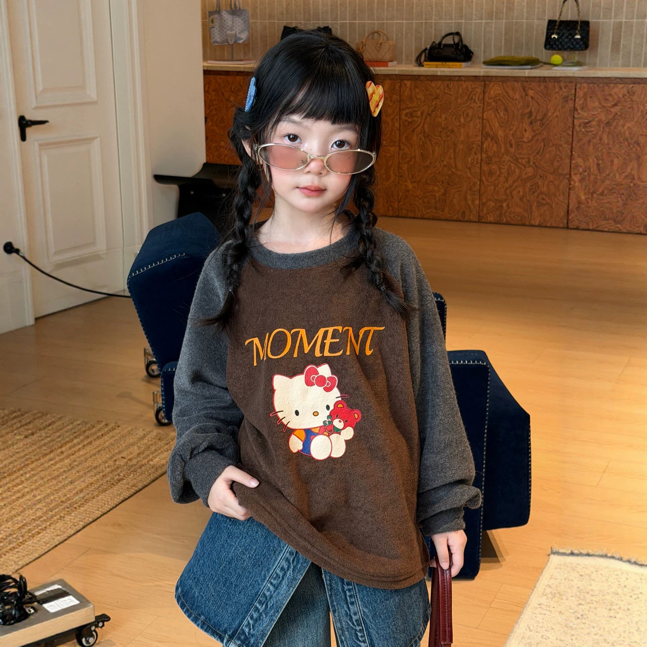 末小蒙童卫衣2026冬季女童韩版卡通字母打底衫儿童圆领打底上衣
