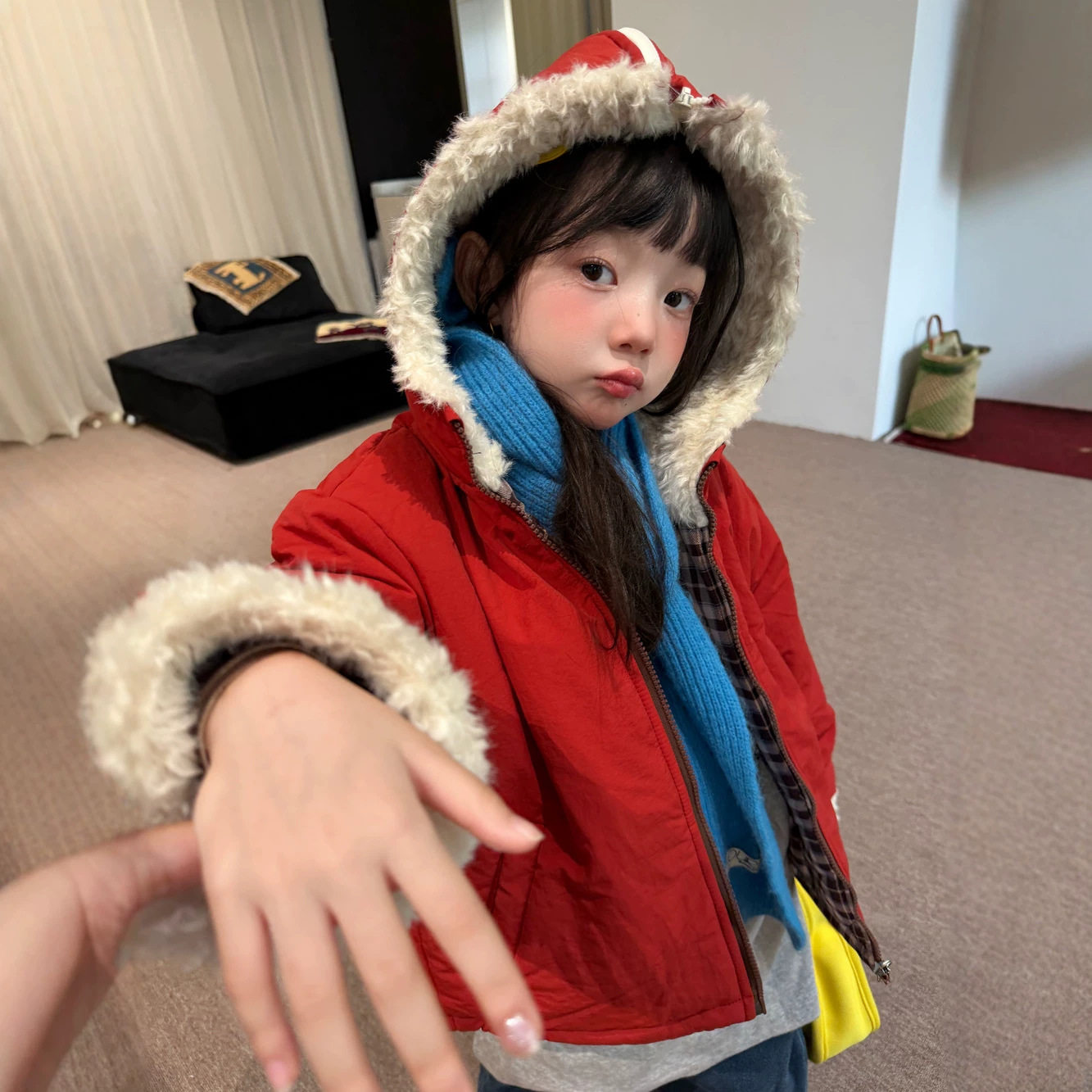 外套2026冬季女童加厚夹棉红色棉服儿童拼接羊羔毛大毛领短款棉衣