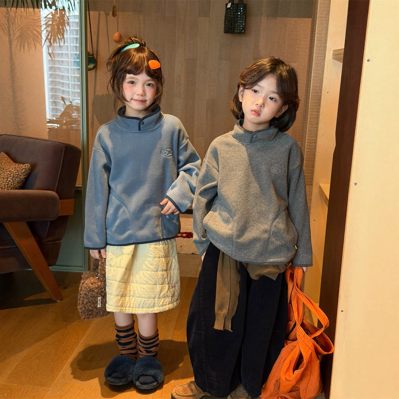 2026冬季新款韩版儿童立领字母刺绣外套男女童双面摇粒绒保暖上衣