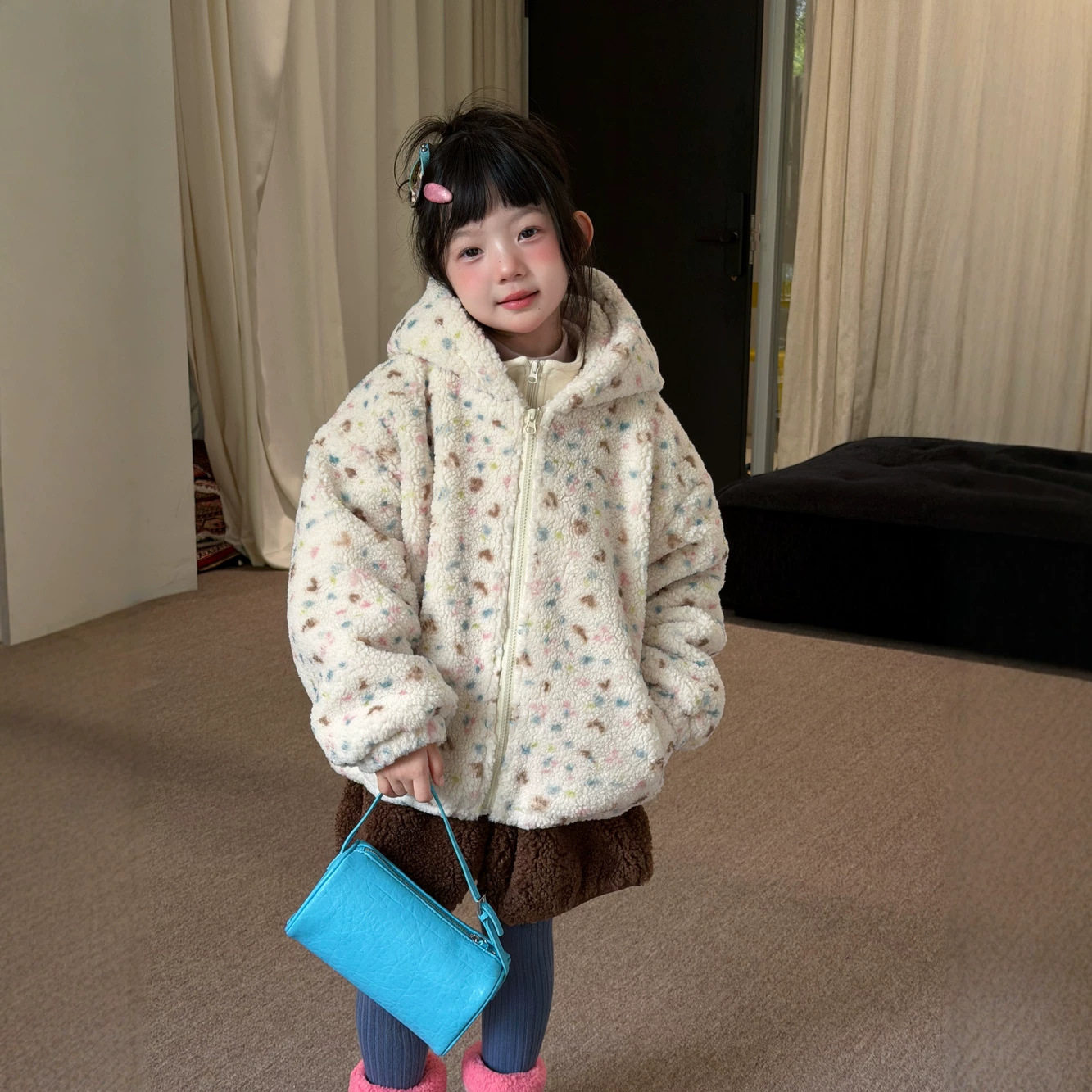 儿童外套2026女童碎花羊羔毛连帽外套儿童加厚加棉毛毛衣保暖拉链