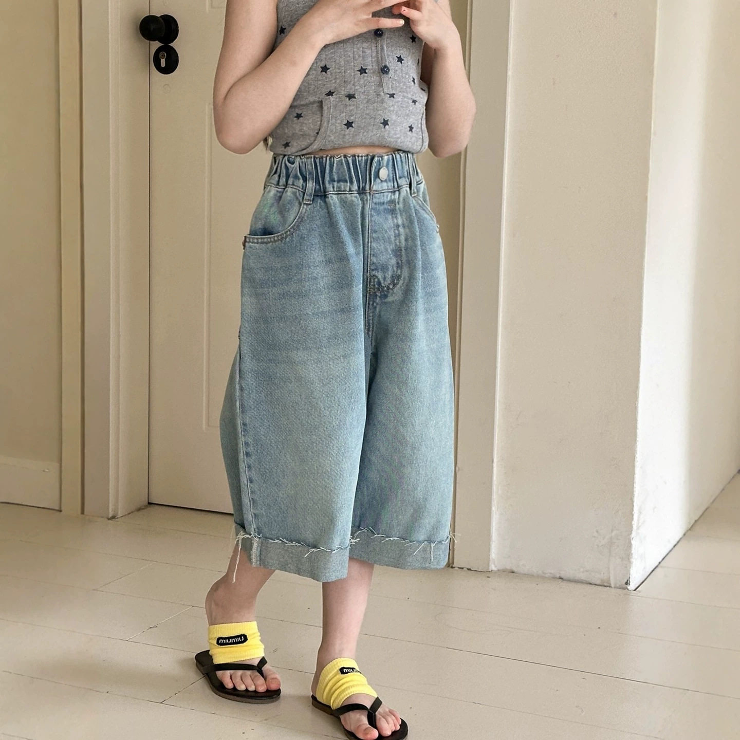 小红鱼女童牛仔裤夏季薄款2026新款翻边七分裤亲子装宽松薄款裤子