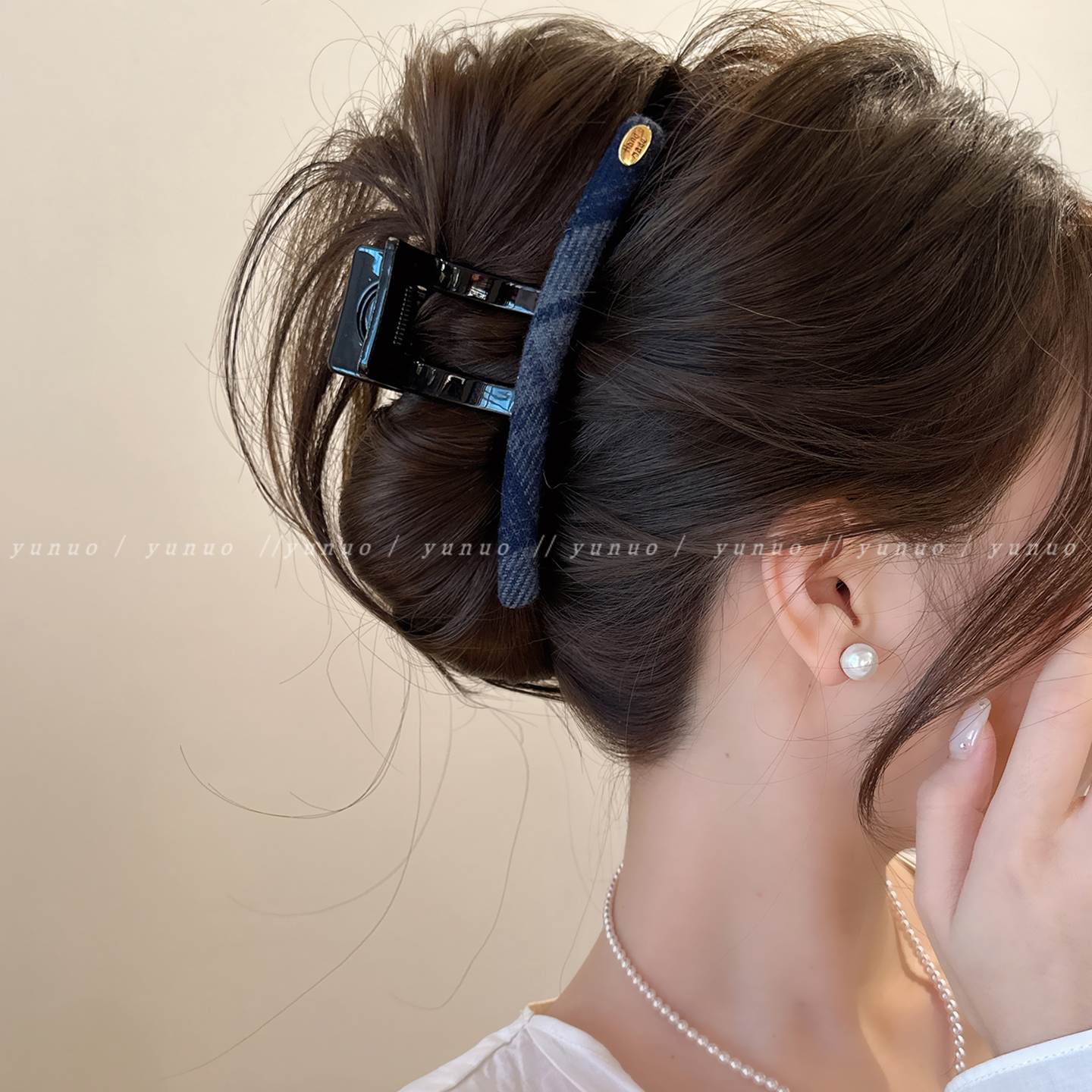 百搭格纹小金标一字抓夹女高级感