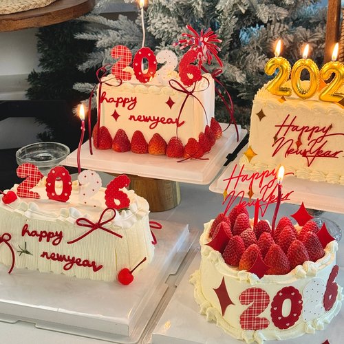 2026新年跨年草莓蛋糕装饰亚克力插牌除夕马年春节甜品派对插件