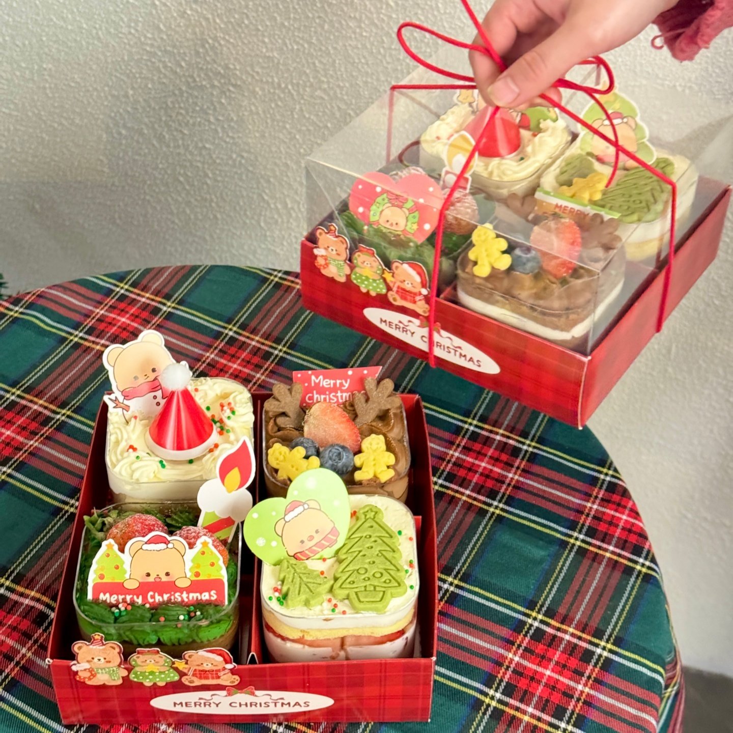 网红圣诞节小熊四宫格甜品盒包装盒蛋糕装饰插牌圣诞甜品手提盒,节庆用品/礼品,节日装扮用品,淘宝优惠券,粉丝福利购,淘宝优惠卷