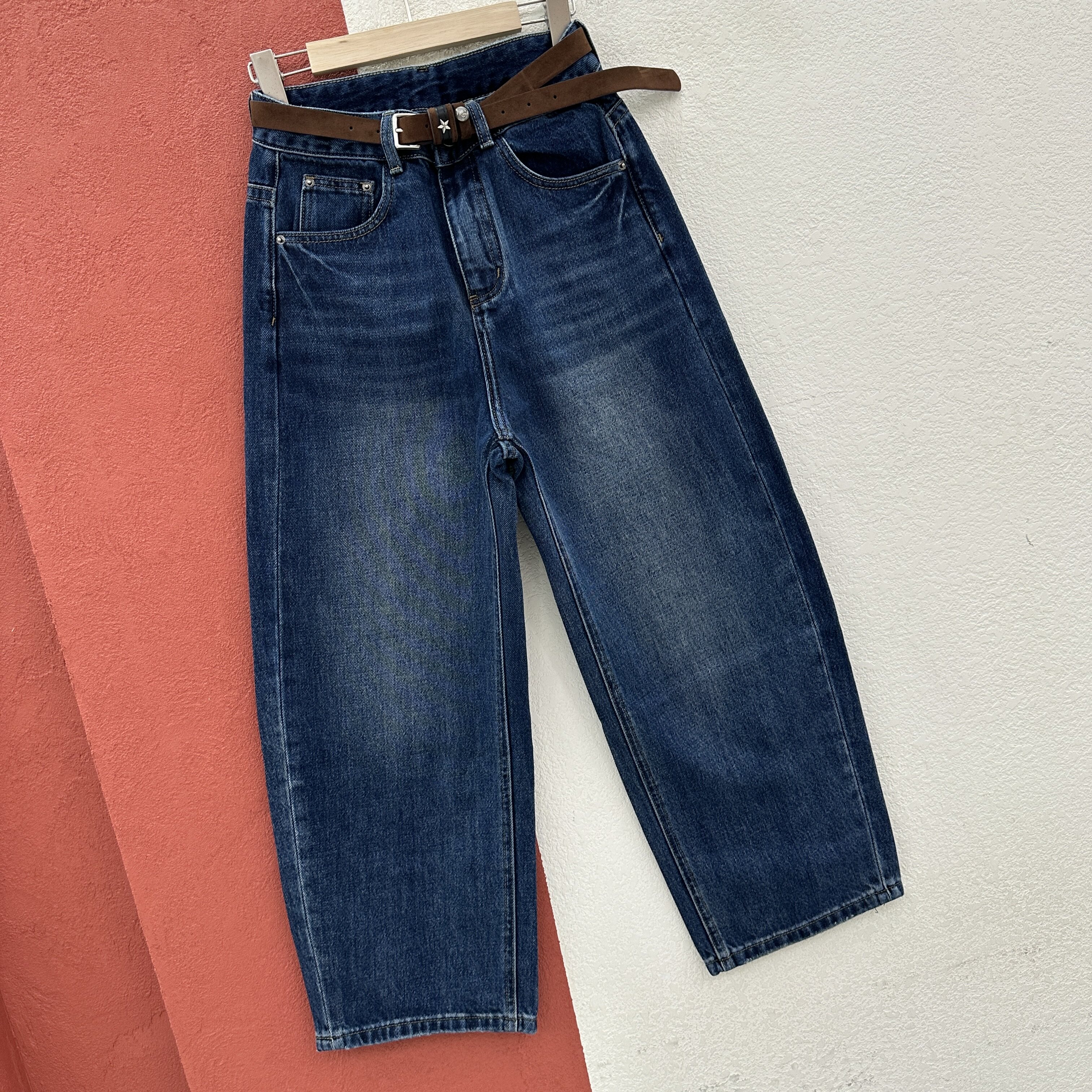 2026秋款FASHION JEANS牛仔裤女YILIUYI壹流壹8208刺绣弯刀九分裤
