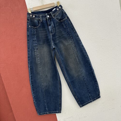 2026秋款JEANS倩小妞19983牛仔裤女高腰水洗蓝铆钉纽扣拖地弯刀裤