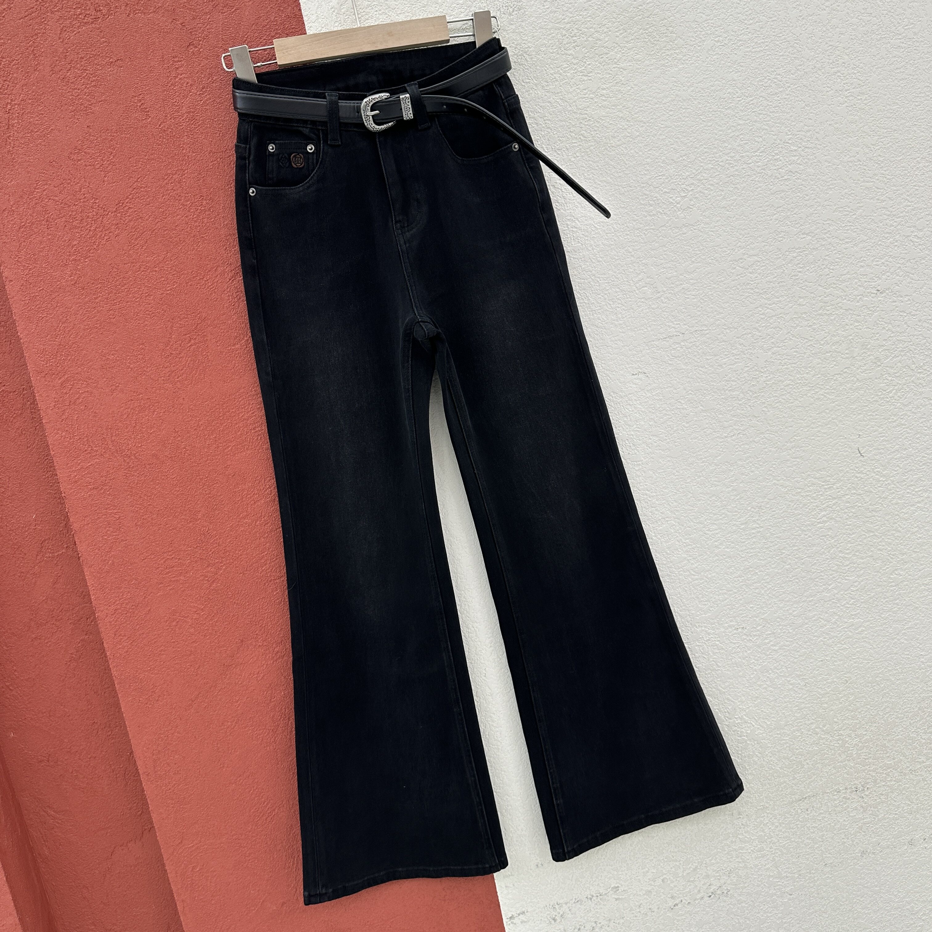 2026秋款Q FASHION JEANS酷希莱8697牛仔裤女印花弹显瘦微喇长裤图片