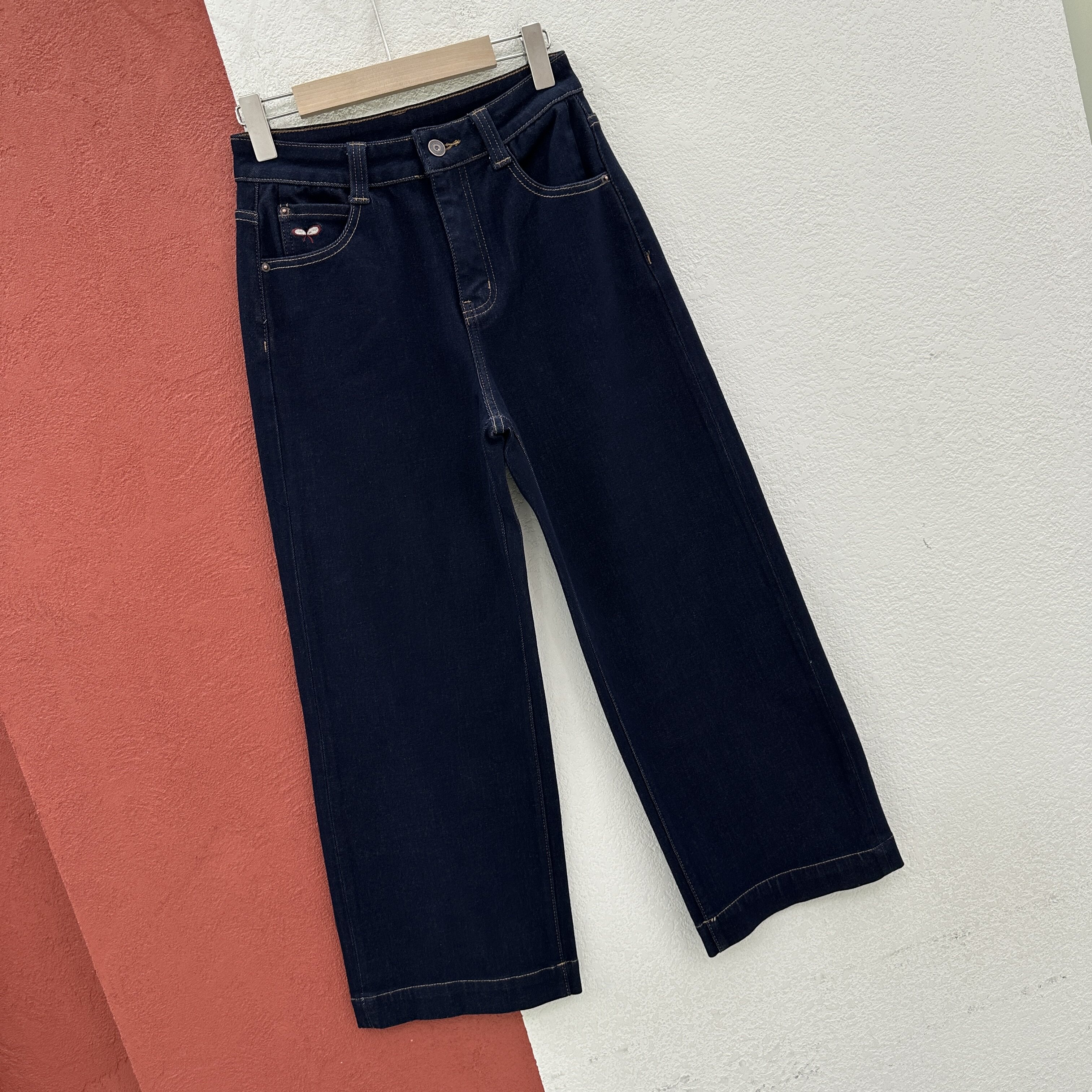 秋款欧货正品YAK JEANS阿里莎莎87901牛仔裤女刺绣蝴蝶九分直筒裤