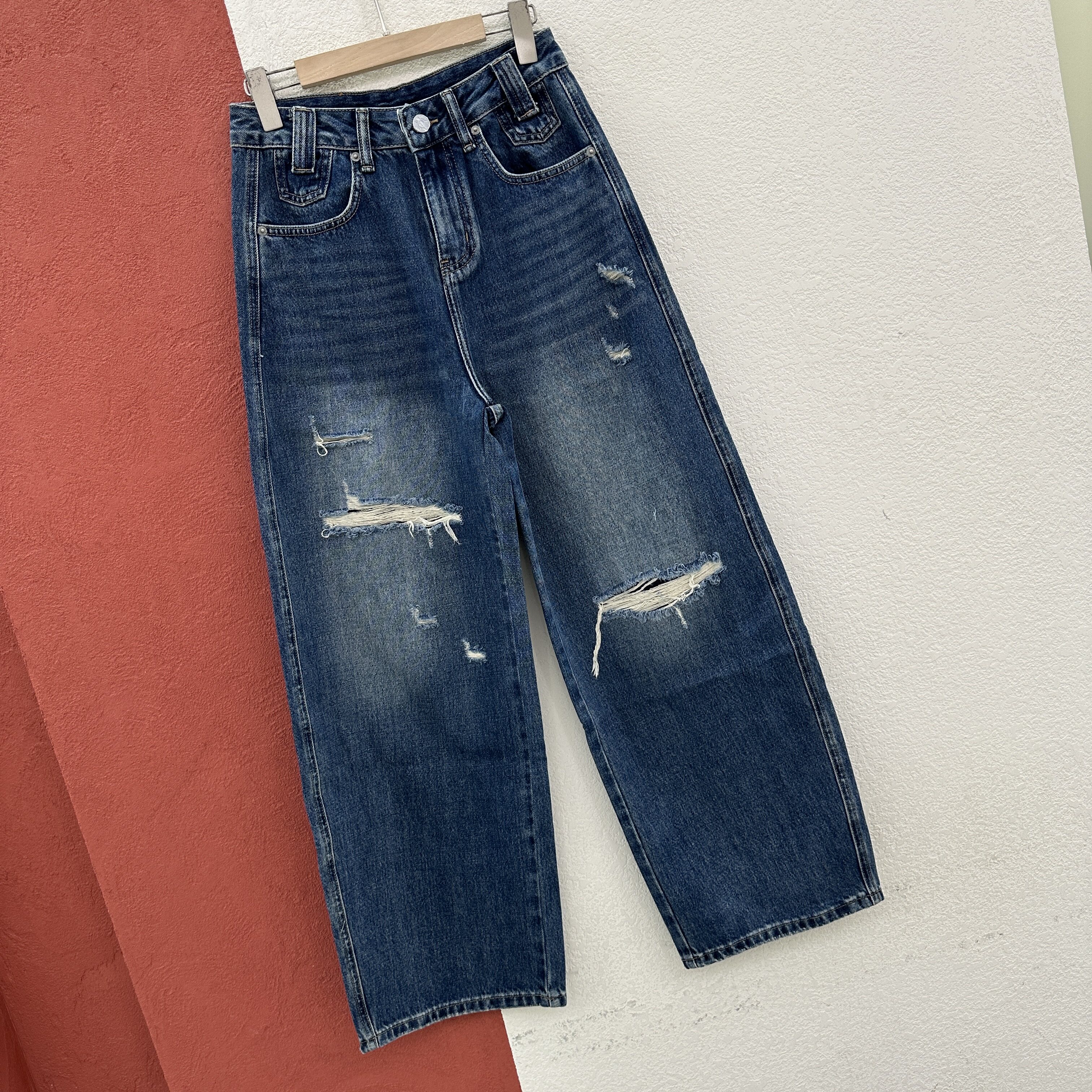 2026秋款A FASHION JEANS阿凡牛5759显瘦窄版破洞弯刀牛仔裤女裤