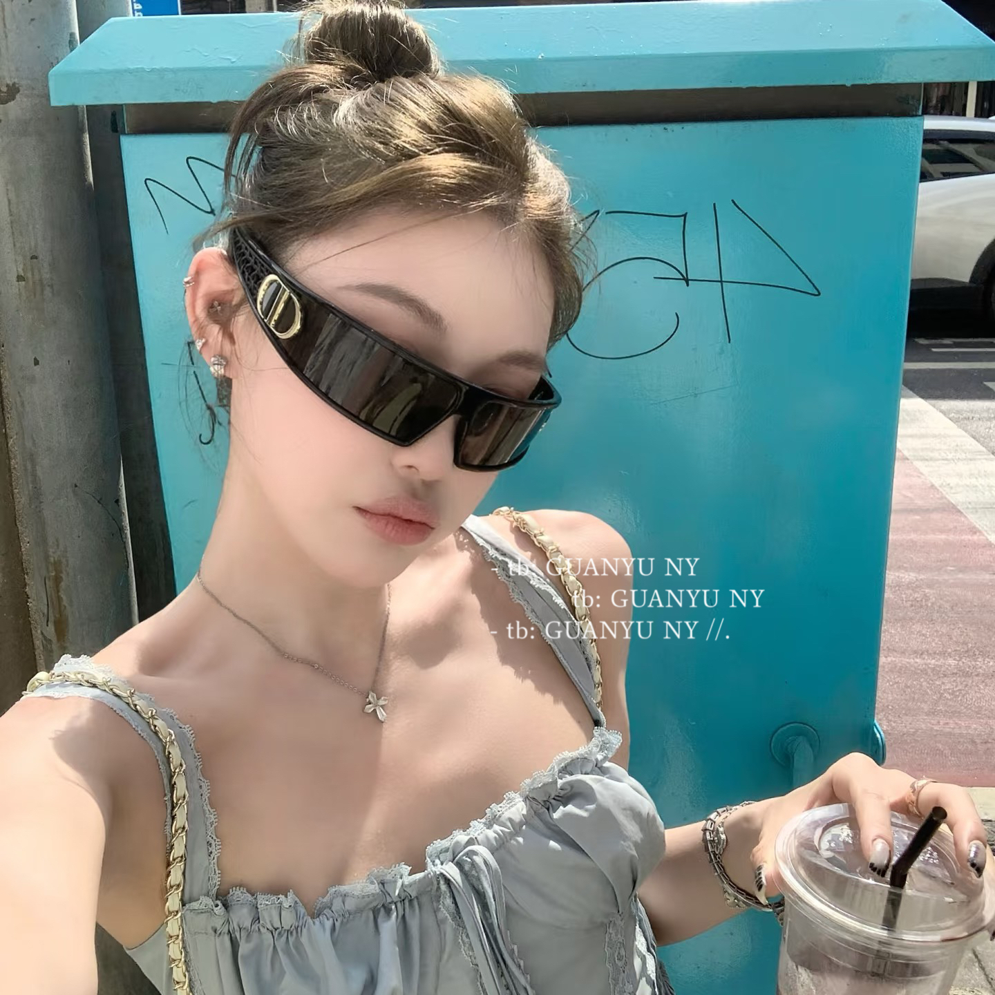 「关於」新款D家发箍墨镜2025cd潮流未来科技感防紫外线太阳镜女