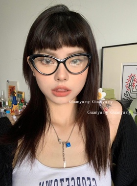 「关於」Mona网红同款猫眼镜框小红书TR90氛围感黑色三角猫眼眼镜